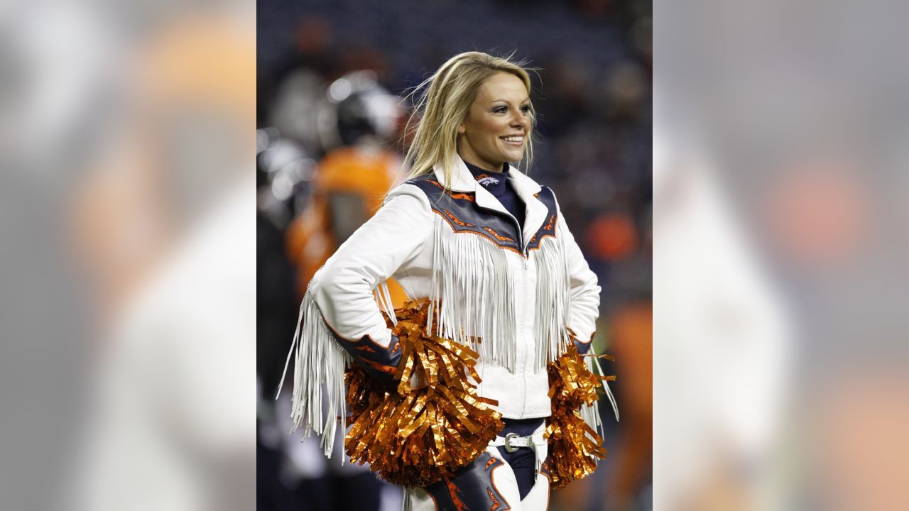 Photos: Chiefs Cheer and Entertainment from Week 17 vs. Denver Broncos