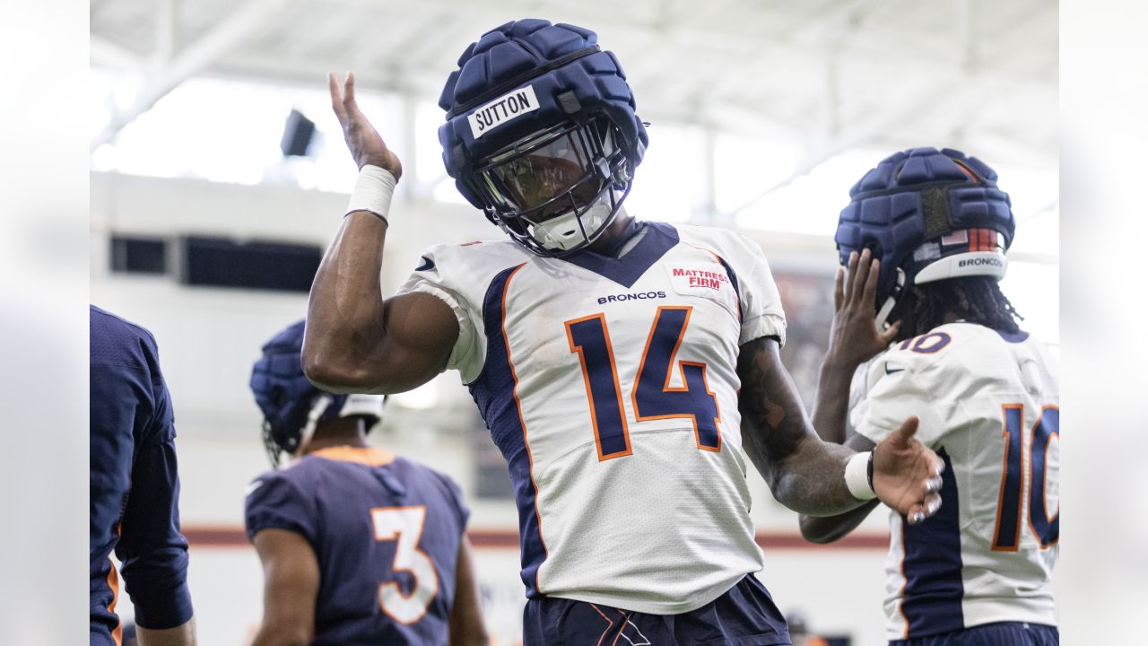 Photos: Drew Brees stops by Broncos practice as the team returns