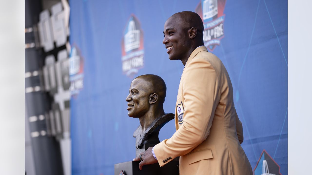 In Pro Football Hall of Fame enshrinement speech, DeMarcus Ware shares the  powerful journey of his life