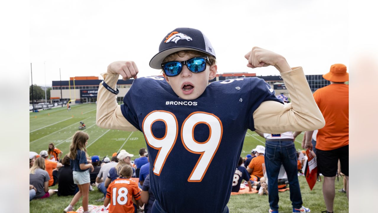 Free Youth Football Camps – Garett Bolles Foundation