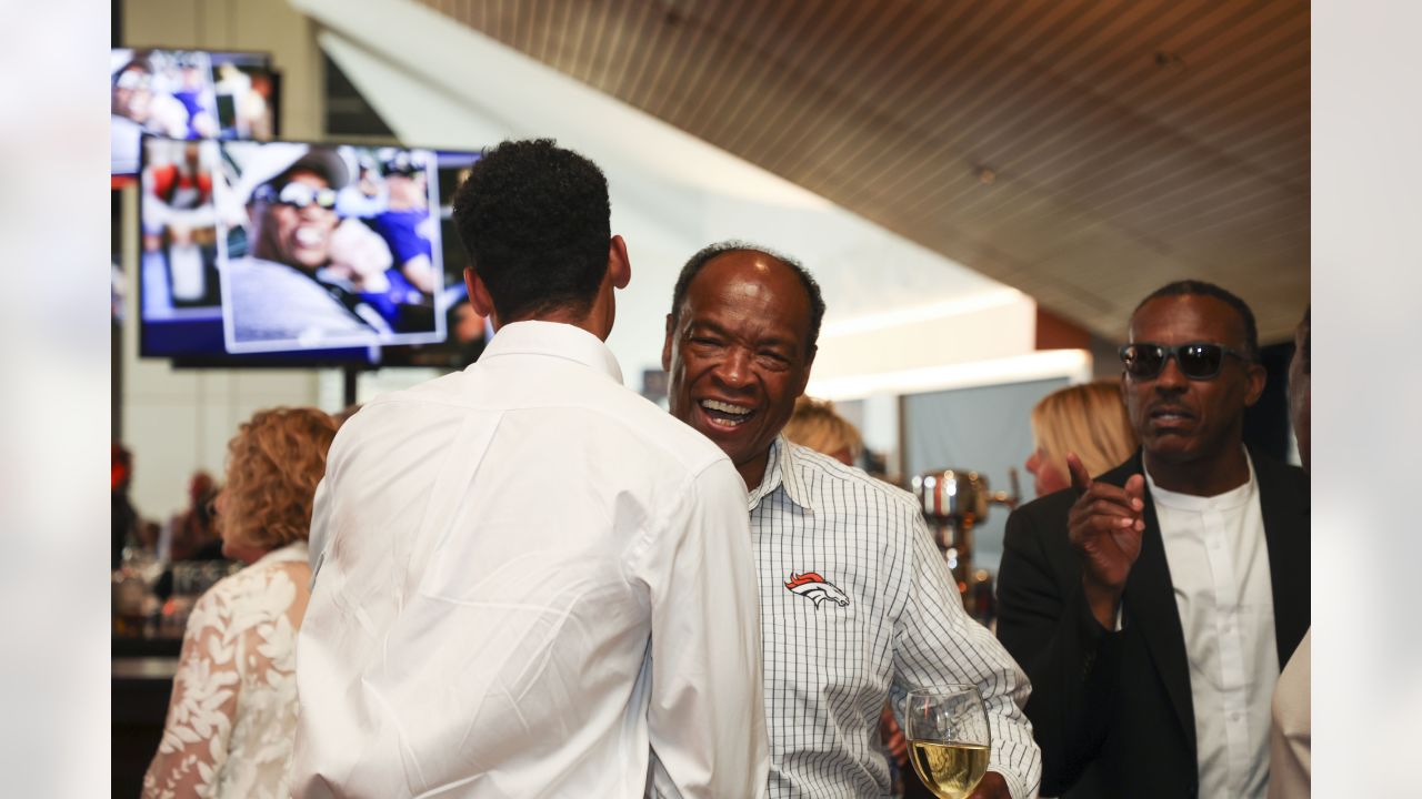 Former Denver Bronco Billy Thompson with wife Cathie Thompson, Denver  News Photo - Getty Images