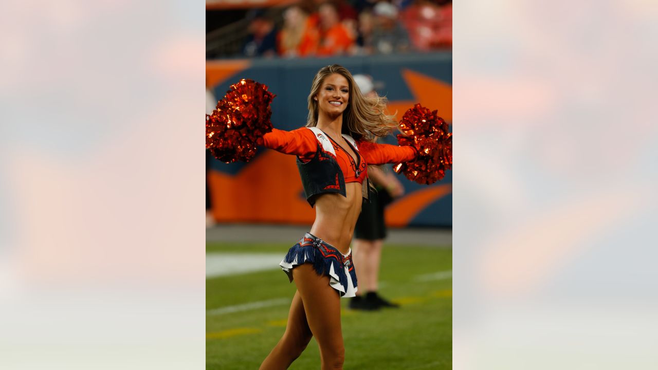 Denver Broncos Cheerleaders game gallery: vs. Bears