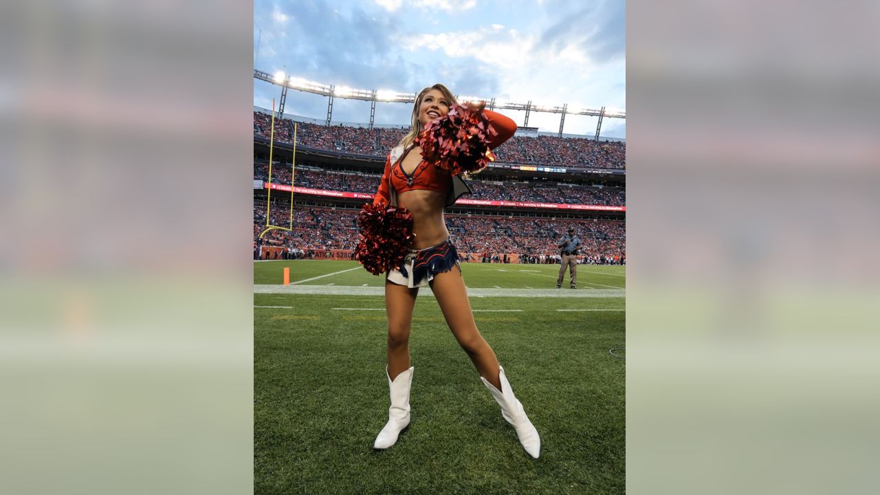 Q&A with rookie Denver Broncos Cheerleader Gabriela