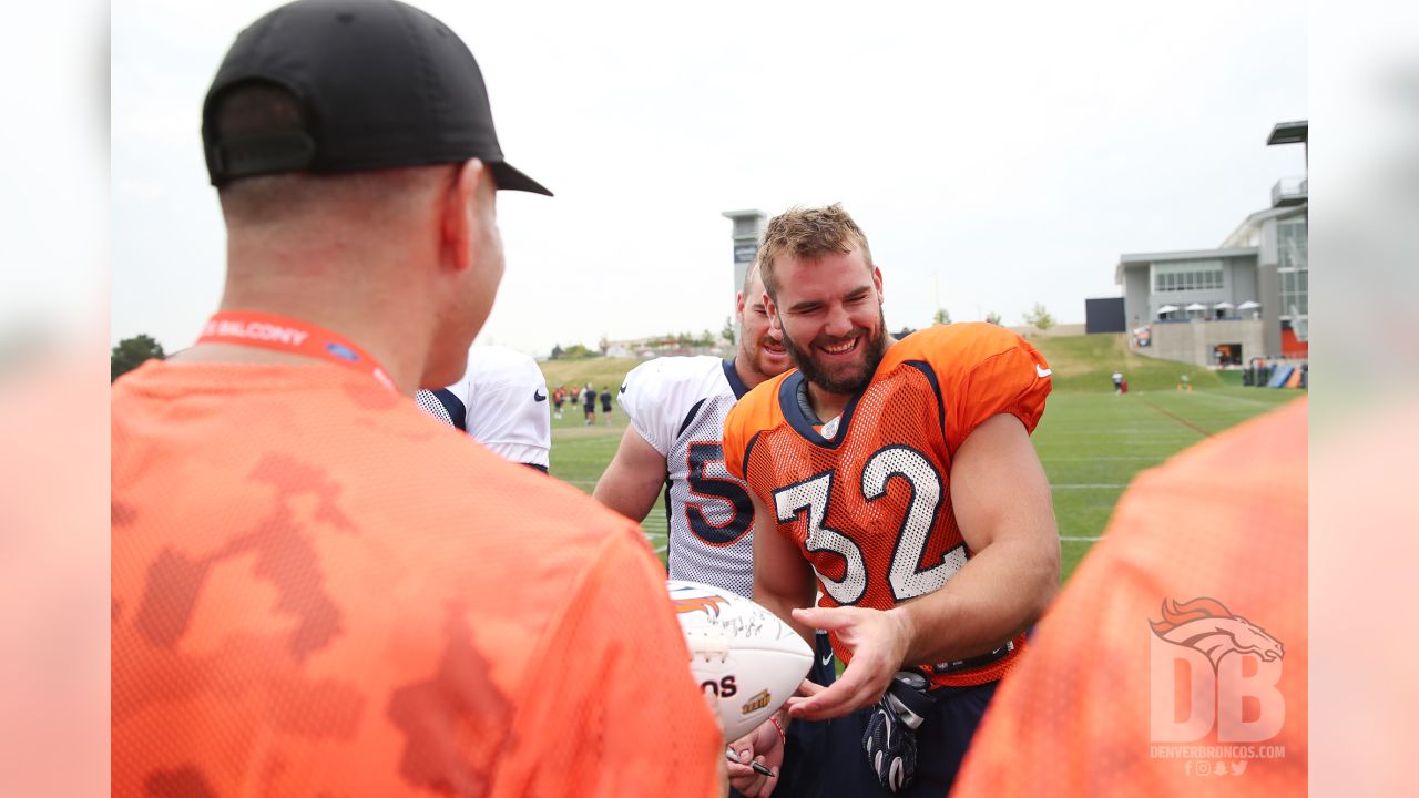 File:Broncos partner with USAA to host Salute to Service Boot Camp.jpg -  Wikipedia