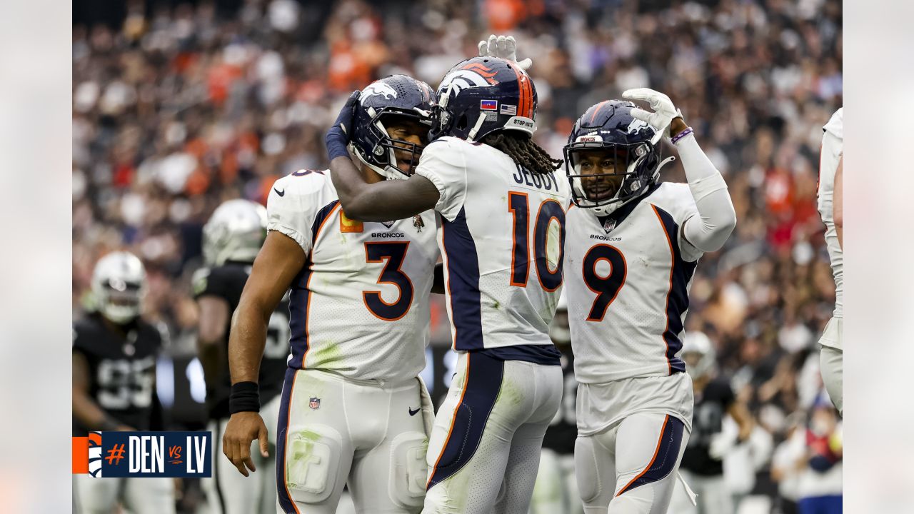 Denver Broncos lose 32-23 to Las Vegas Raiders in Week 4