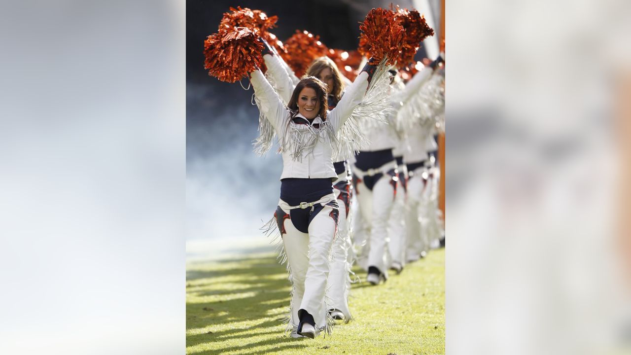 Photos: Chiefs Cheer and Entertainment from Week 17 vs. Denver Broncos