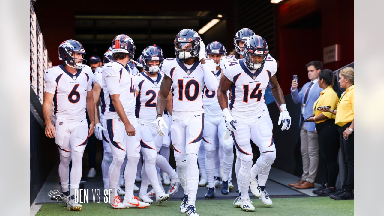 Pregame photos: Broncos arrive and prepare for preseason Week 2 game vs.  49ers