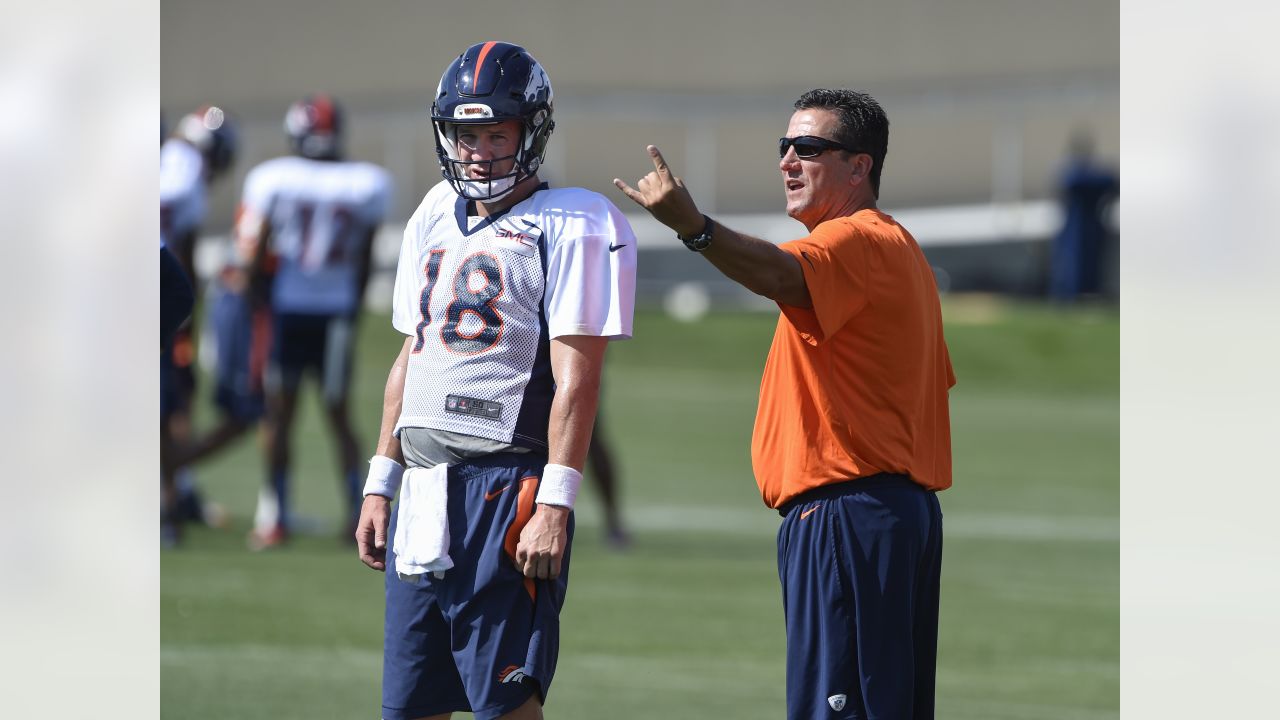 Former Broncos QB coach Greg Knapp dies following bike accident - Denver  Sports