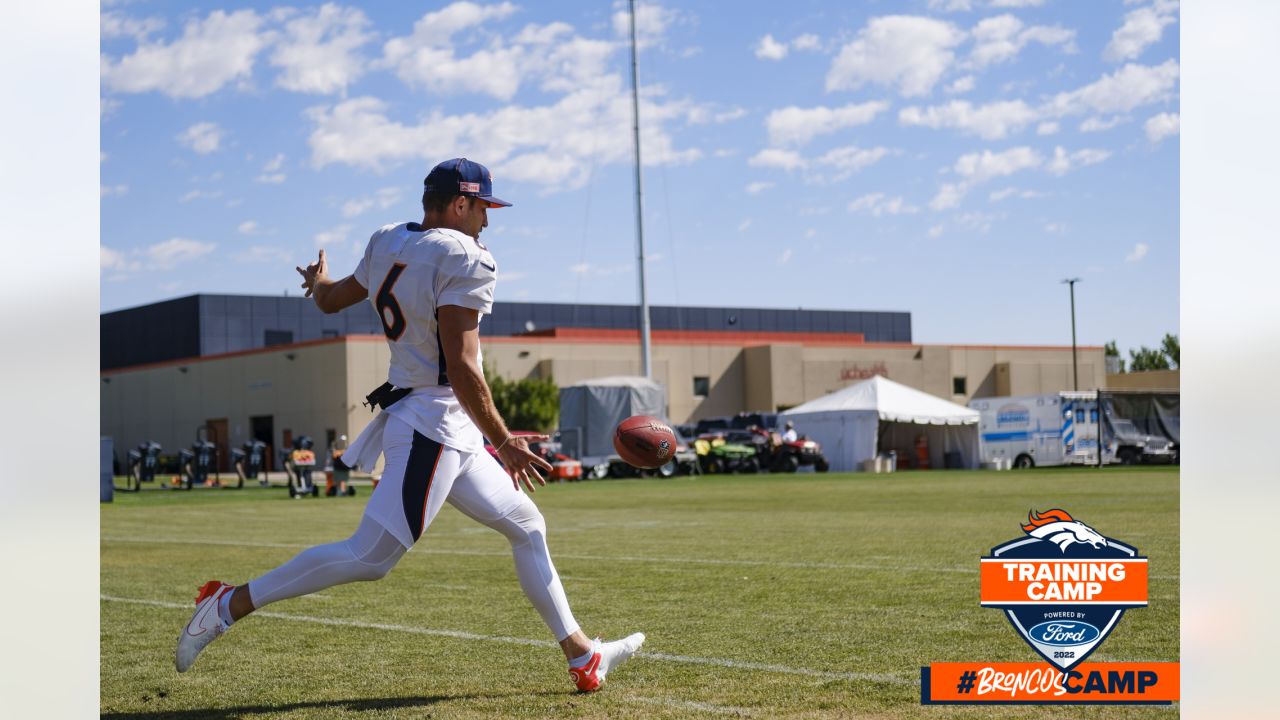 Denver Broncos linebacker Zaire Anderson (47) during the morning session at  the team's NFL training camp Wednesday, Aug. 12, 2015, in Englewood, Colo.  (AP Photo/David Zalubowski Stock Photo - Alamy