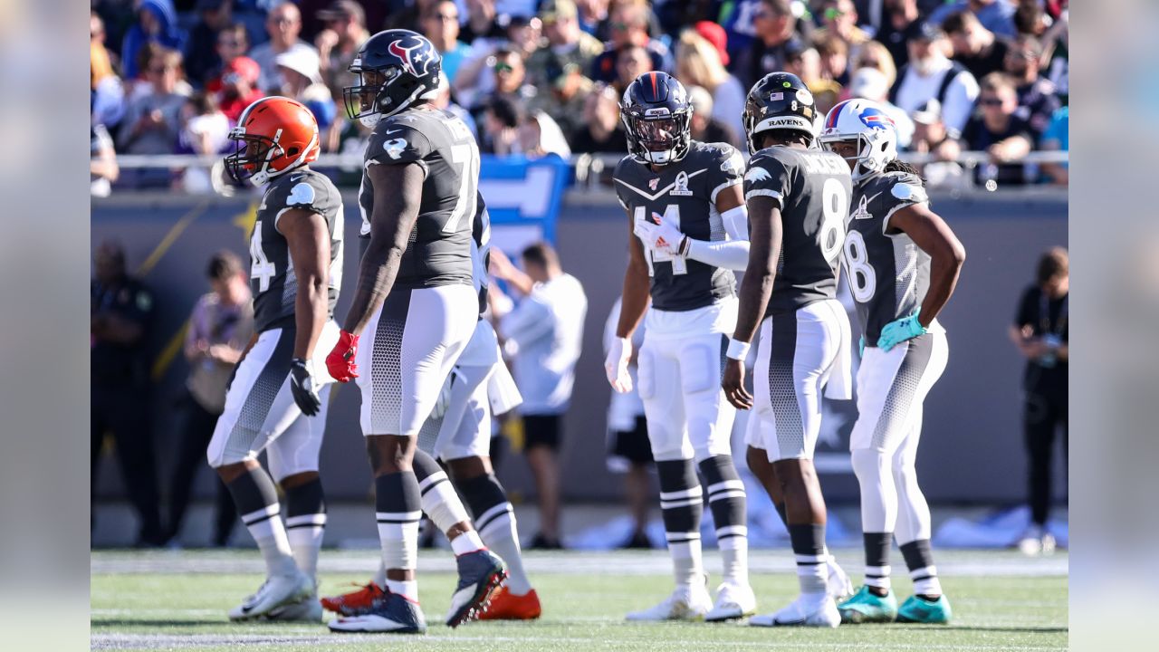 Von Miller, Courtland Sutton hit the field at 2020 Pro Bowl