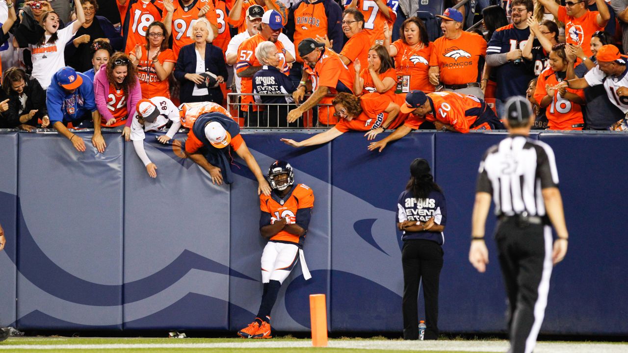 Denver Broncos wide receiver Emmanuel Sanders (10) celebrates a 31