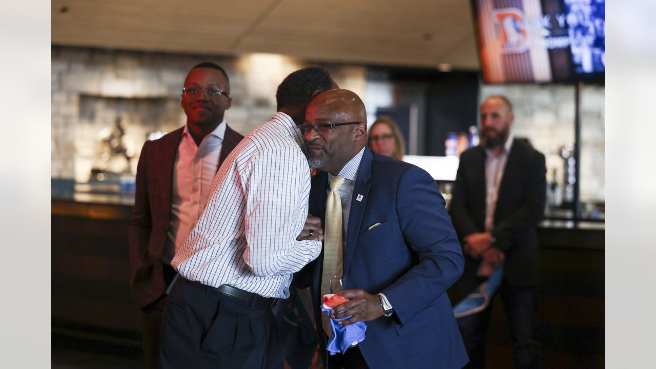 Former Denver Bronco Billy Thompson with wife Cathie Thompson, Denver  News Photo - Getty Images