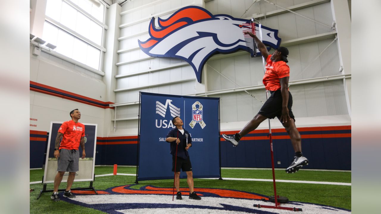 Denver Broncos will sign 5 U.S. military members to 1-day contracts