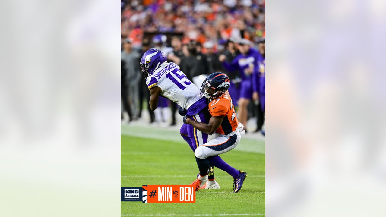 Broncos' KJ Hamler warms up without shirt in freezing cold Denver prior to  game vs. Chiefs