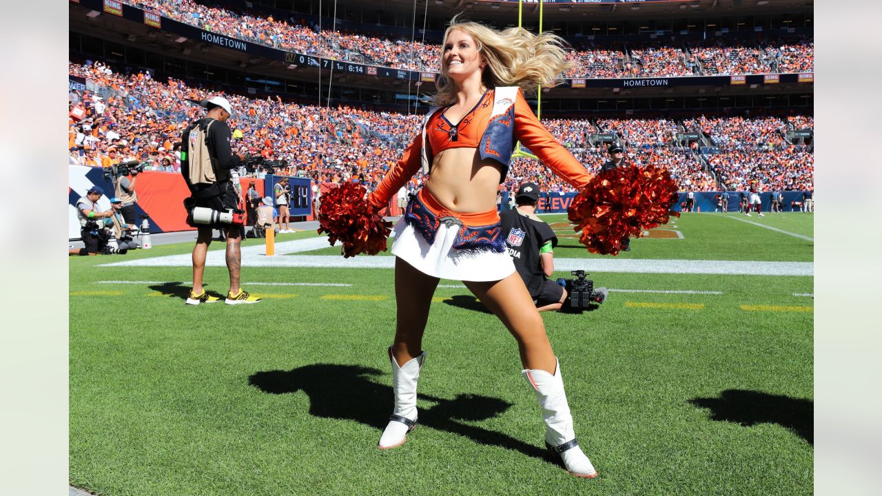 Denver Broncos Cheerleaders game gallery: Week 2 vs. Washington