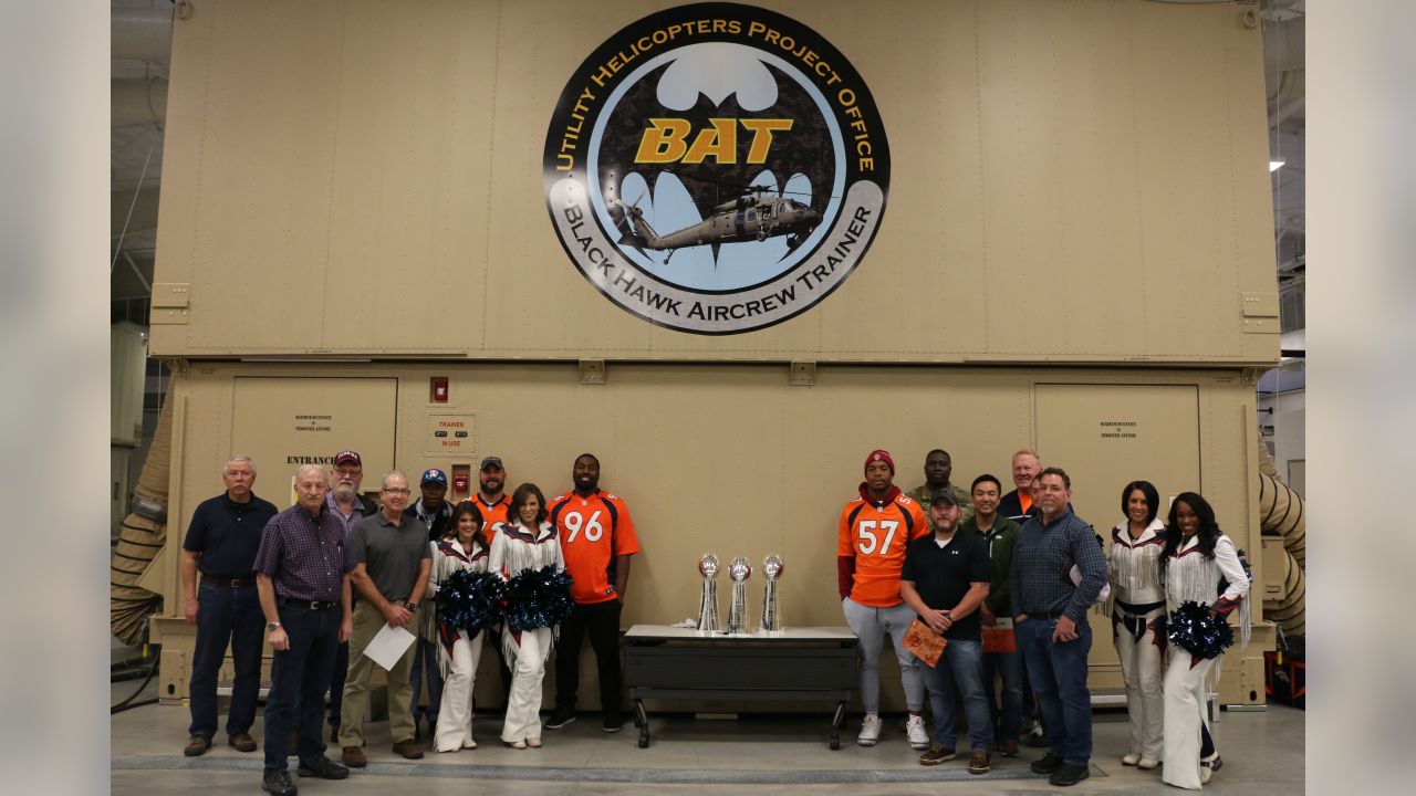 Broncos Salute to Service 11-15-15 (175), Colorado Navy League