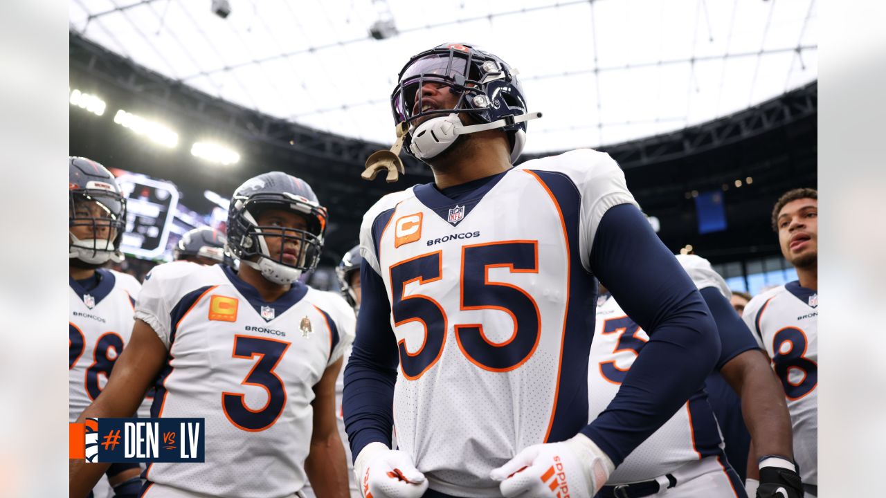 Pregame photos: Broncos arrive and prepare for Week 4 game vs. Raiders