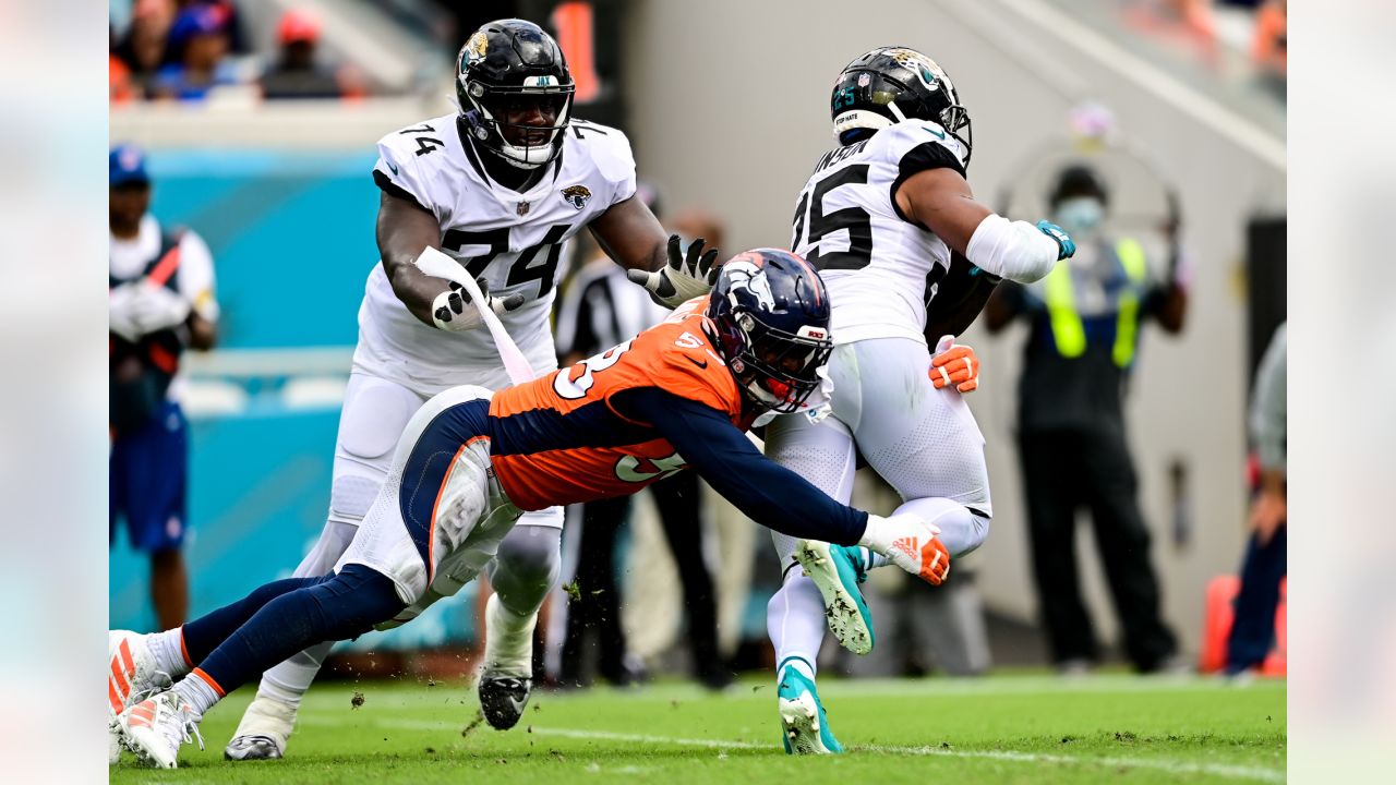 Von Miller wraps spectacular September with AFC Defensive Player of the  Month award