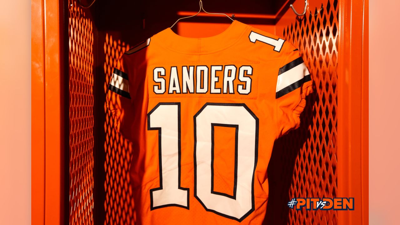 Broncos prepare Color Rush uniforms for #PITvsDEN