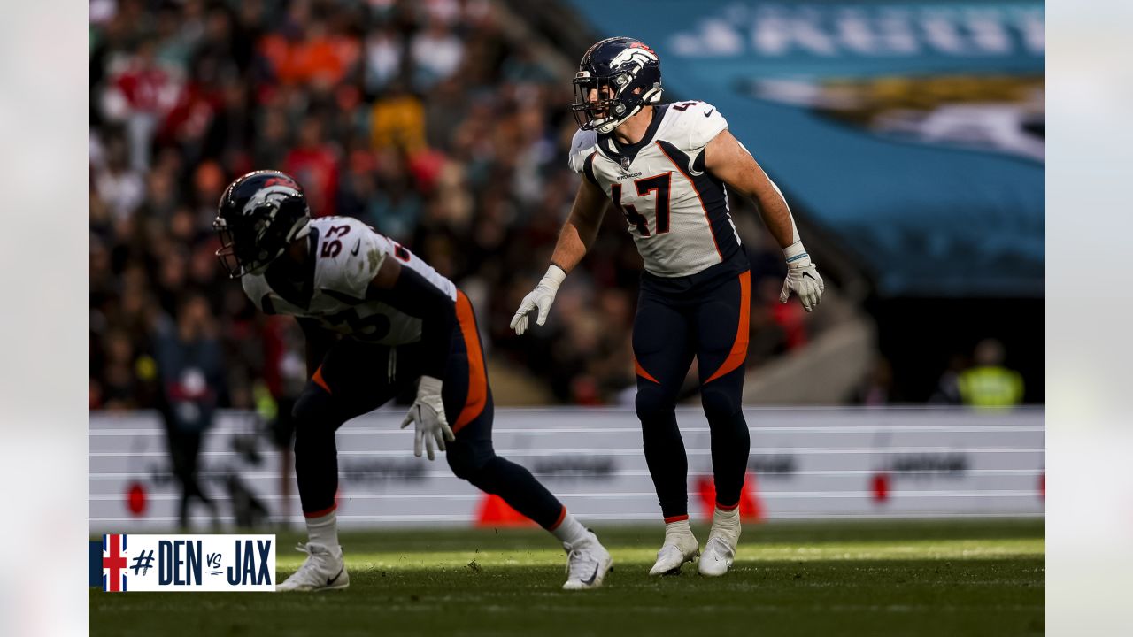 NFL: Denver Broncos twice come from behind to beat Jacksonville Jaguars  21-17 at Wembley - BBC Sport