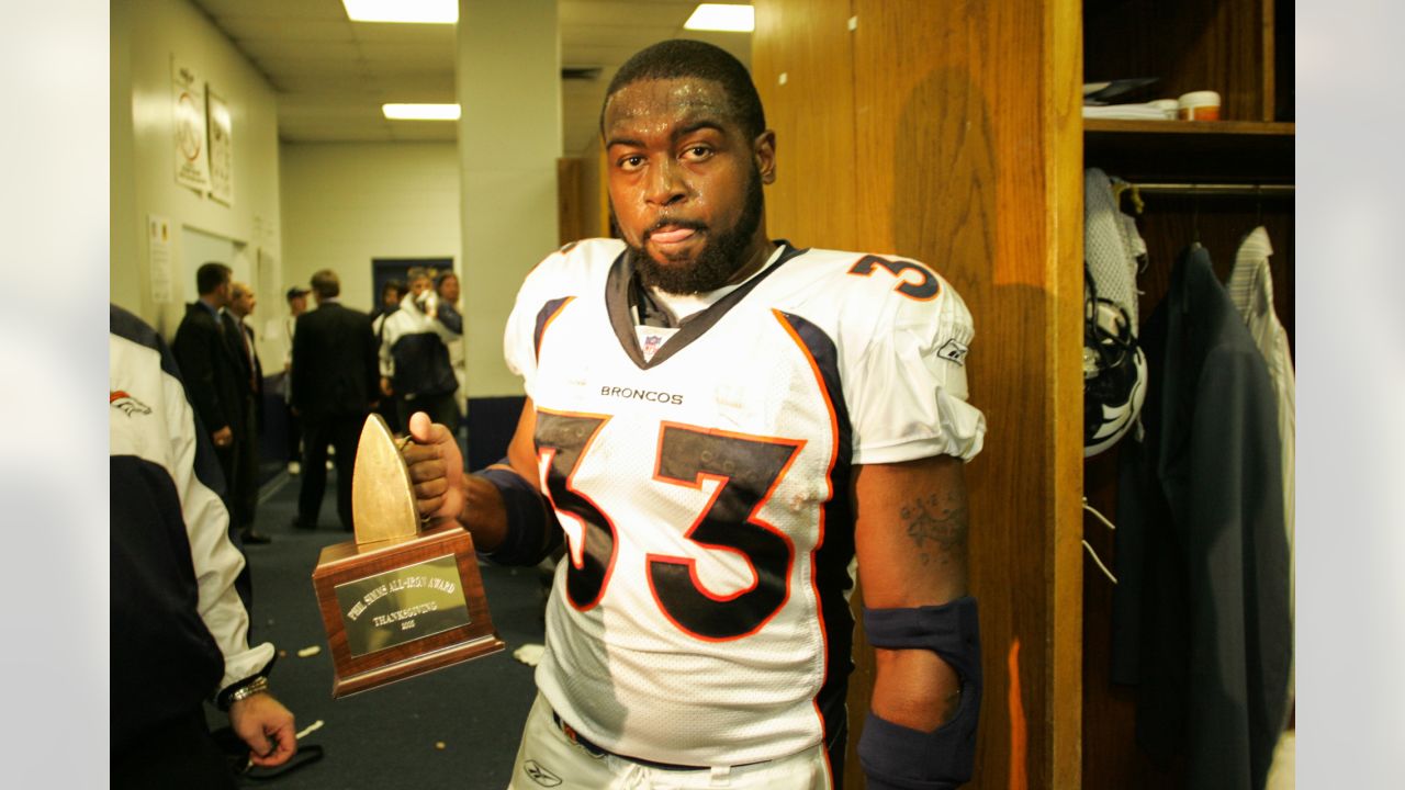 Denver Broncos beat Dallas Cowboys on Thanksgiving Day in 2005