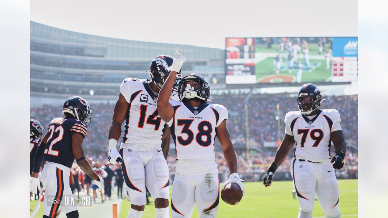 Photo: Denver Broncos vs Chicago Bears in Chicago - CHI20231001132