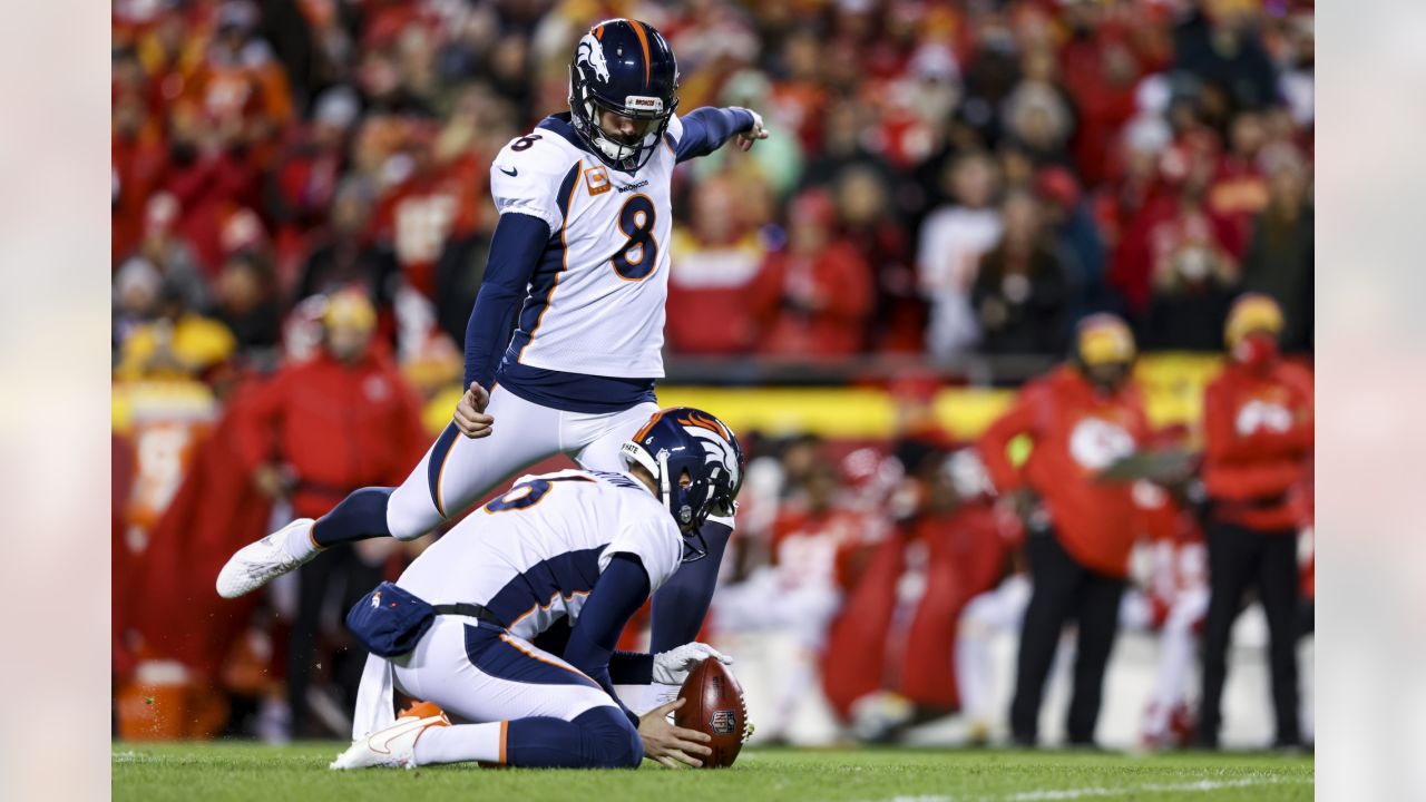 DENvsKC in-game photos: Broncos battle to the end, fall vs. Chiefs