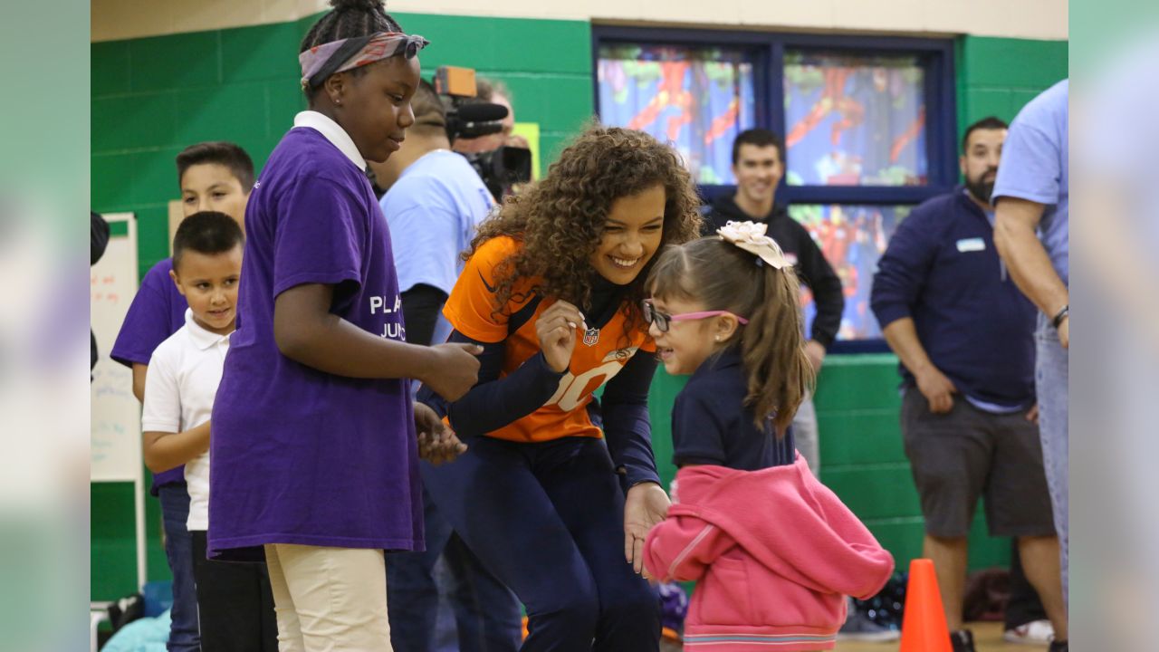 Demaryius Thomas and Courtland Sutton team up for special recess