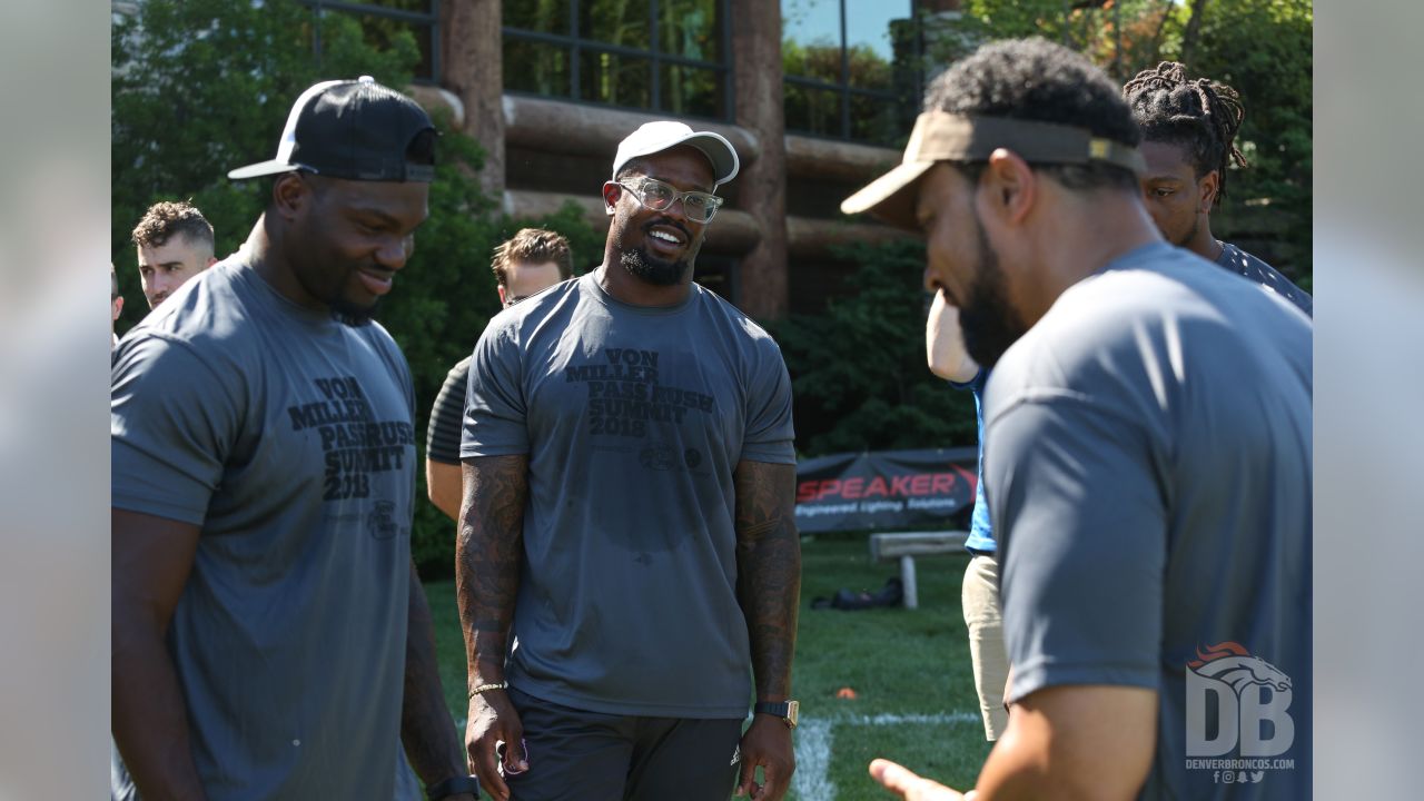 NFL on X: .@VonMiller repping the legendary Bruce Smith in his