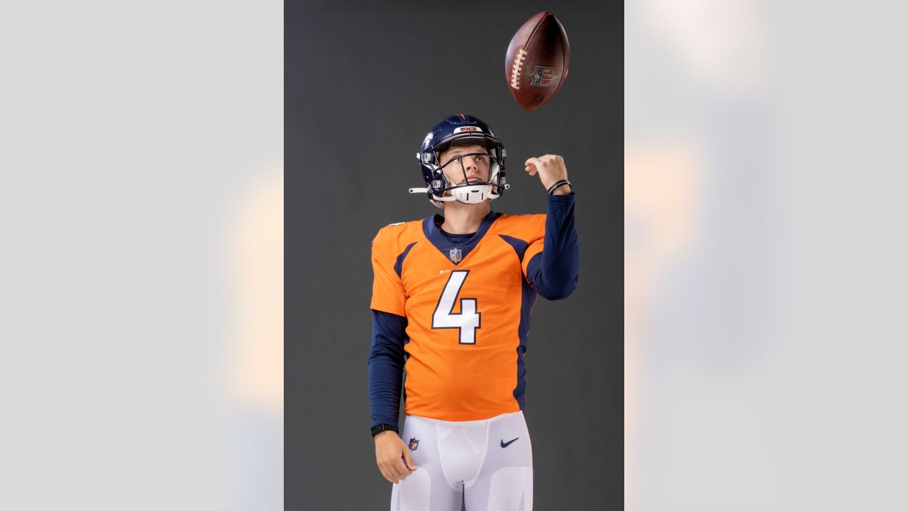 Top portraits of the Broncos in uniform from 2021 photo day