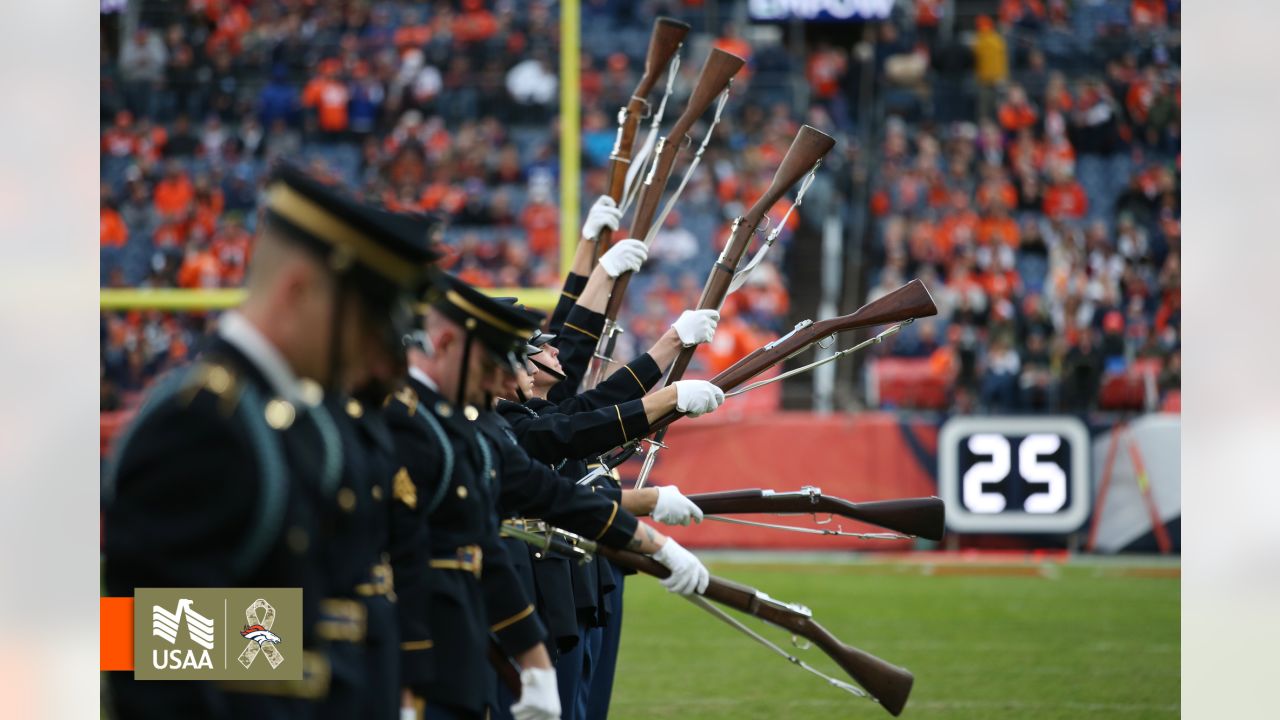 DVIDS - Images - Denver Broncos Salute to Service Game [Image 8 of 13]