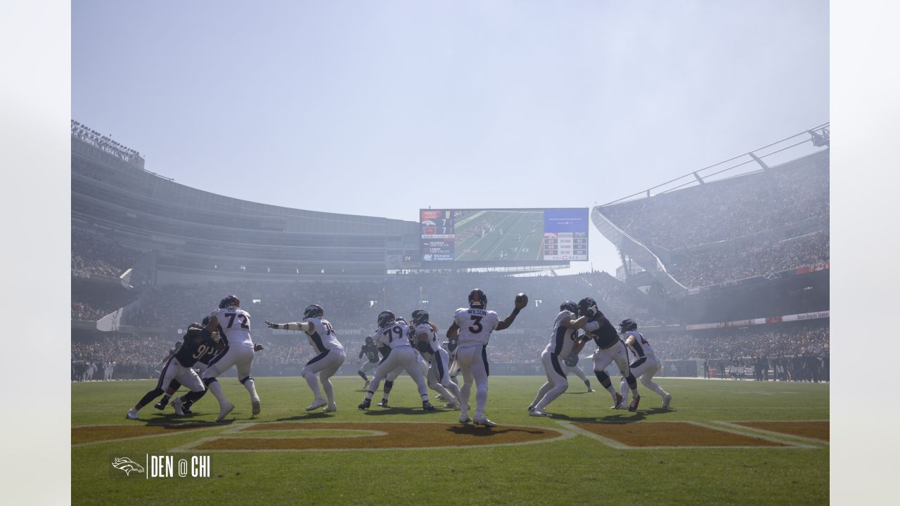 Photo: Denver Broncos vs Chicago Bears in Chicago - CHI20231001113 