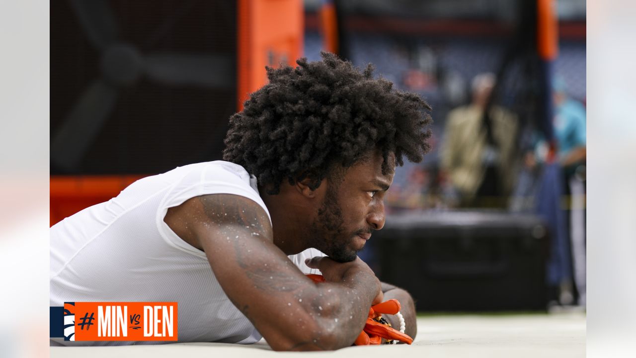 Pregame photos: Broncos arrive and prepare for preseason finale vs. the  Vikings