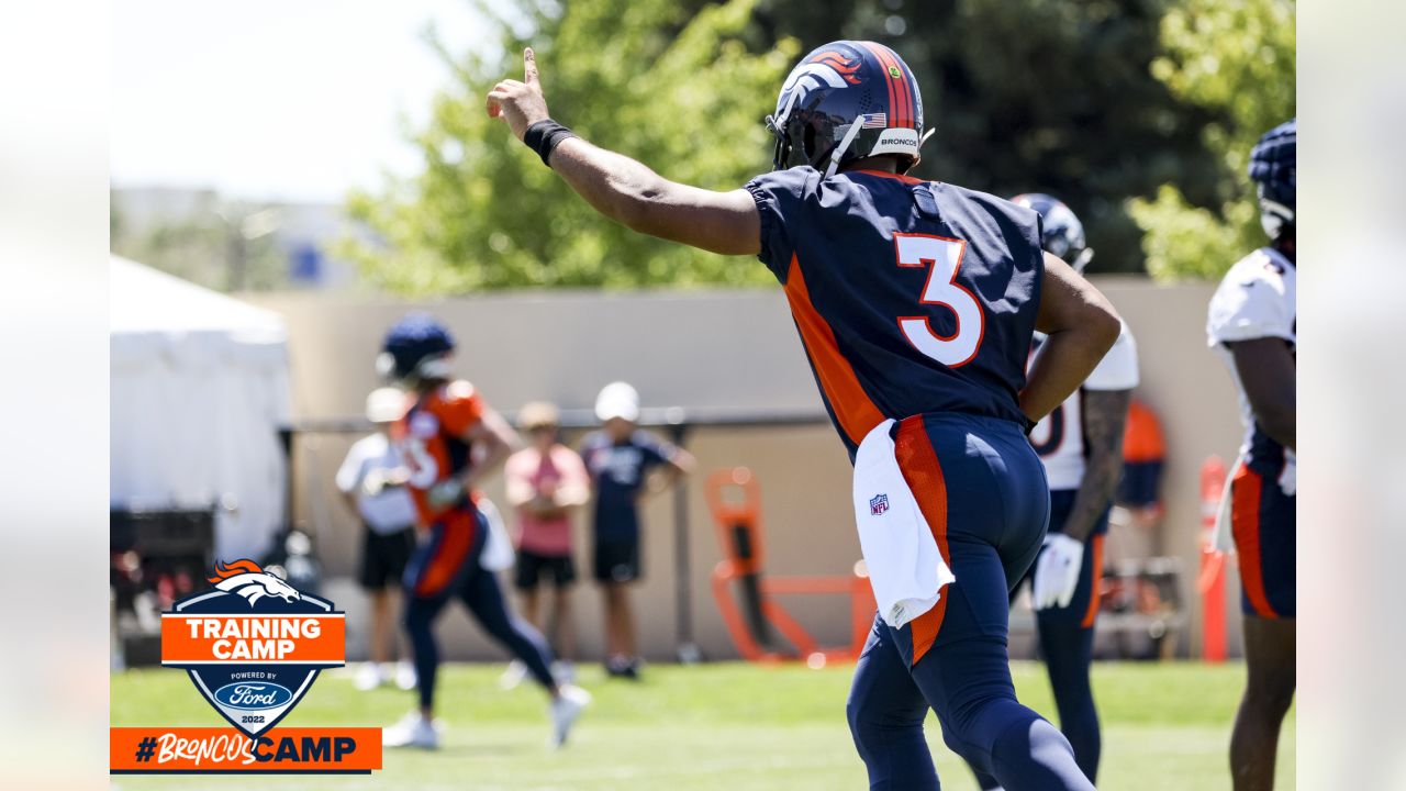 Broncos training camp rewind, Day 4: First weekend practice draws crowd of  7,121