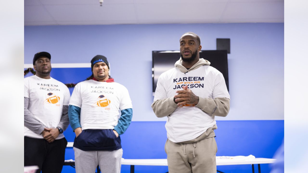 Kids go on a shopping spree with Denver Broncos players