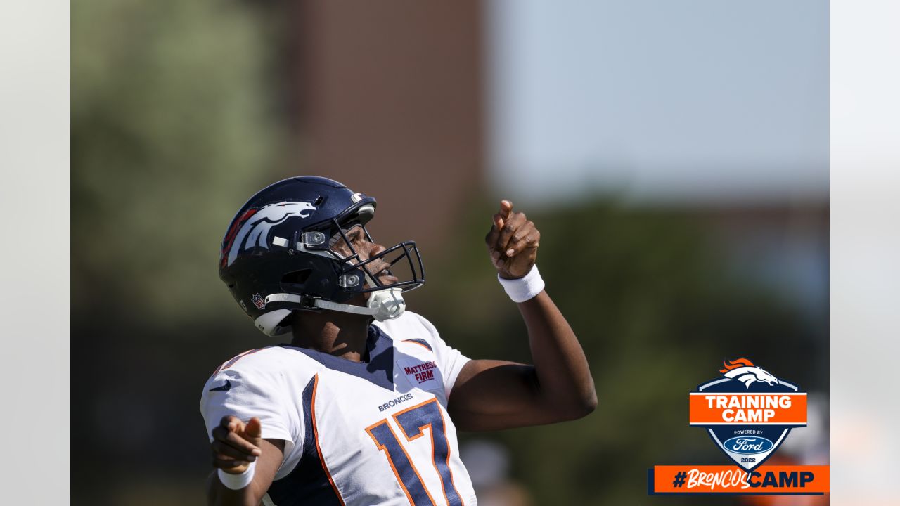 Broncos Camp Notebook: Calvin Anderson praises Russell Wilson's leadership,  discusses strategy for protecting him