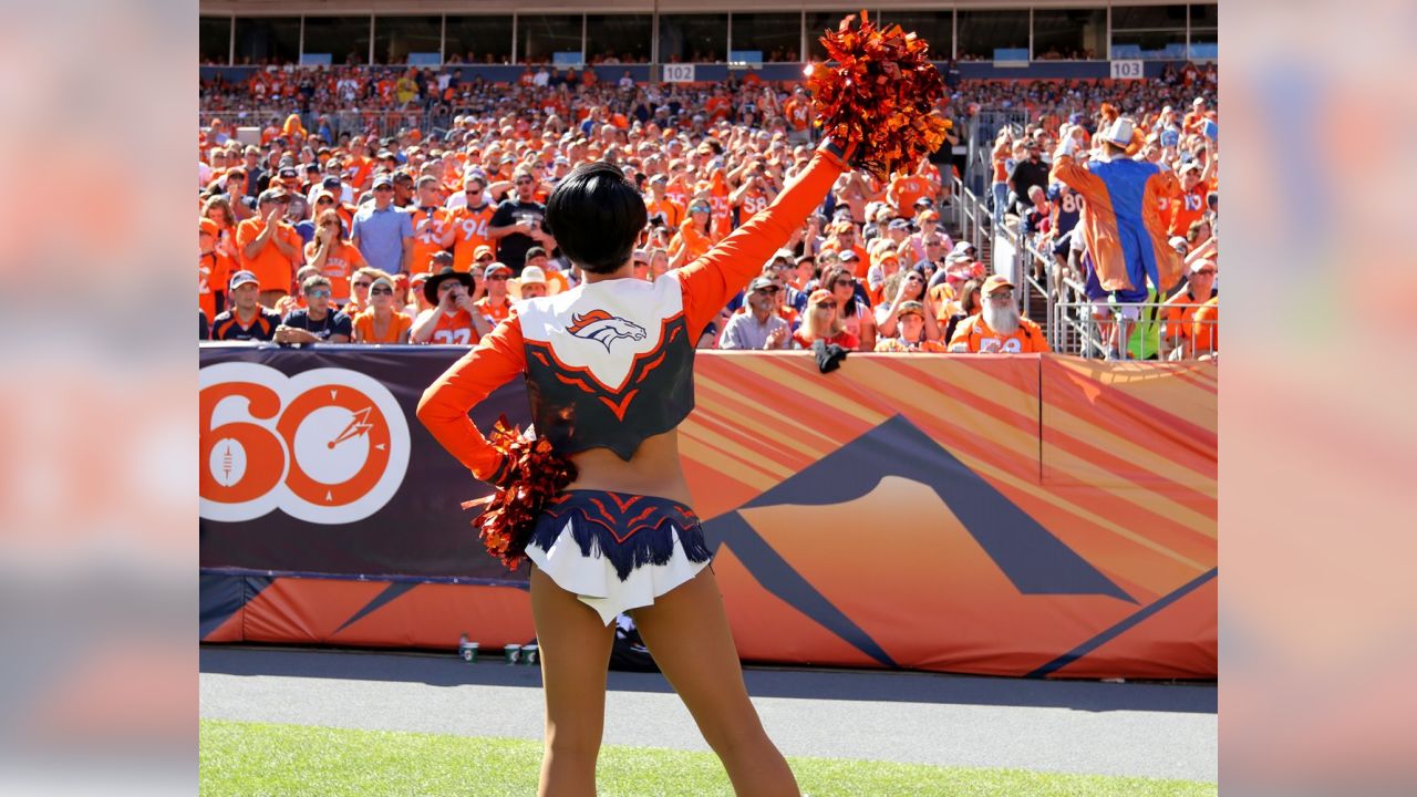 Cheerleader spotlight: DBC Brielle 