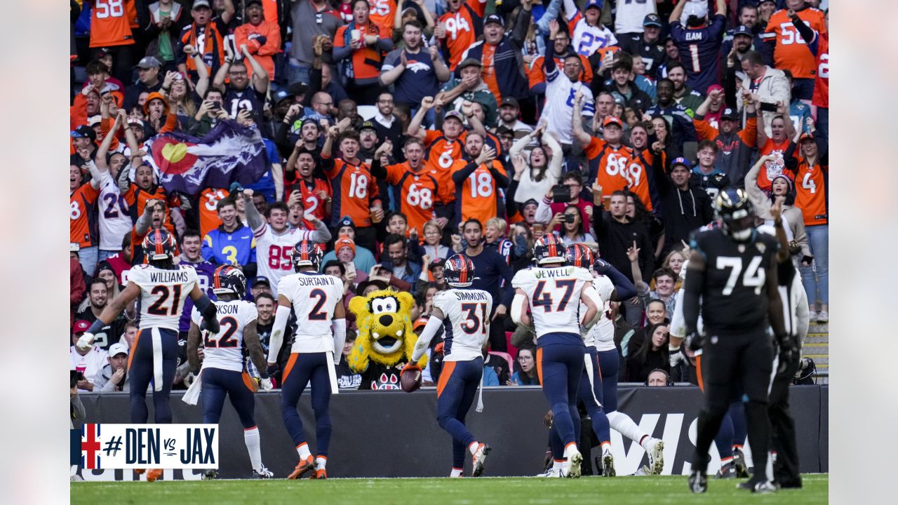 NFL: Denver Broncos twice come from behind to beat Jacksonville Jaguars  21-17 at Wembley - BBC Sport