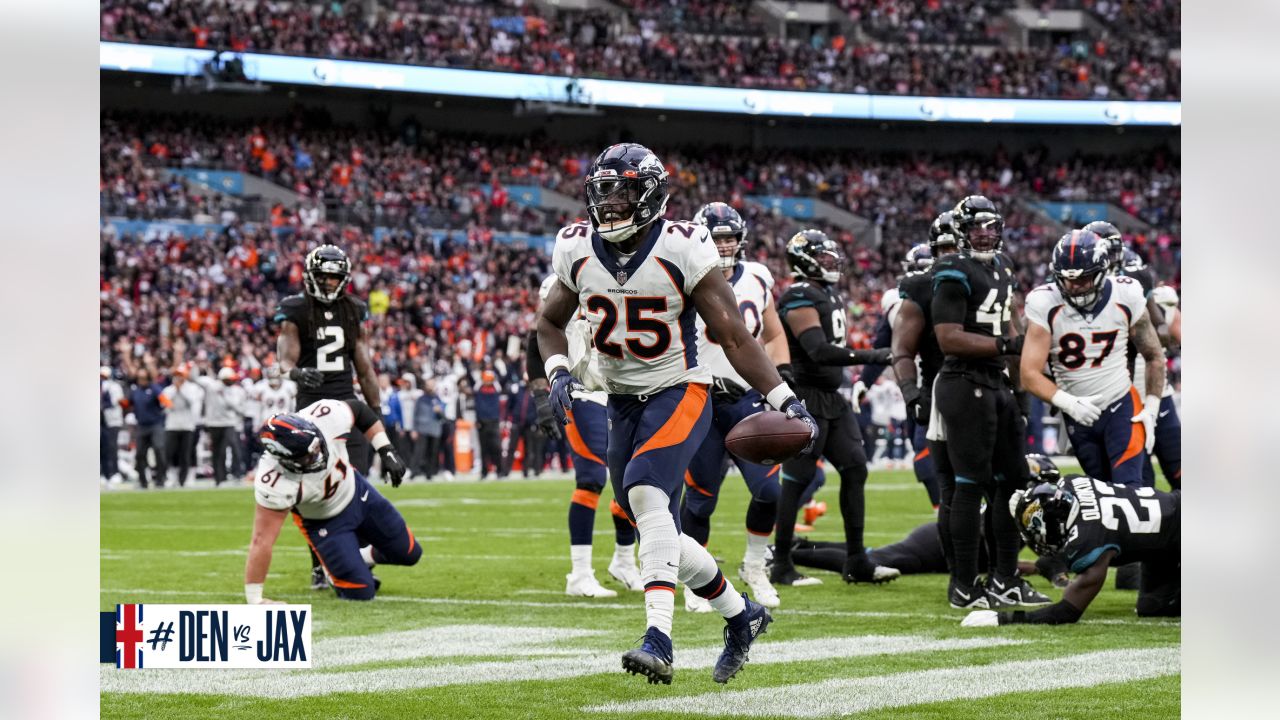 Denver Broncos' Melvin Gordon III celebrates after scoring a touchdown  during the NFL International match at Wembley Stadium, London. Picture  date: Sunday October 30, 2022 Stock Photo - Alamy