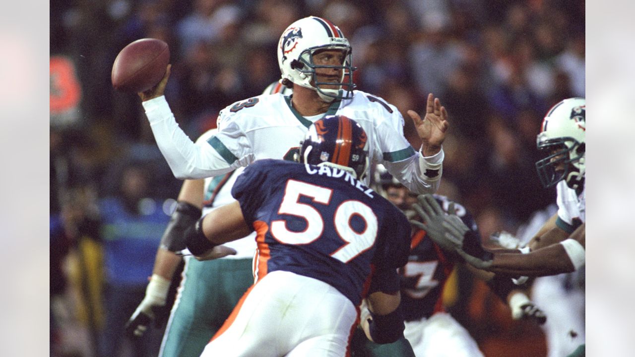 Marino vs. Elway Legend Duel! (Dolphins vs. Broncos 1985, Week 4) 