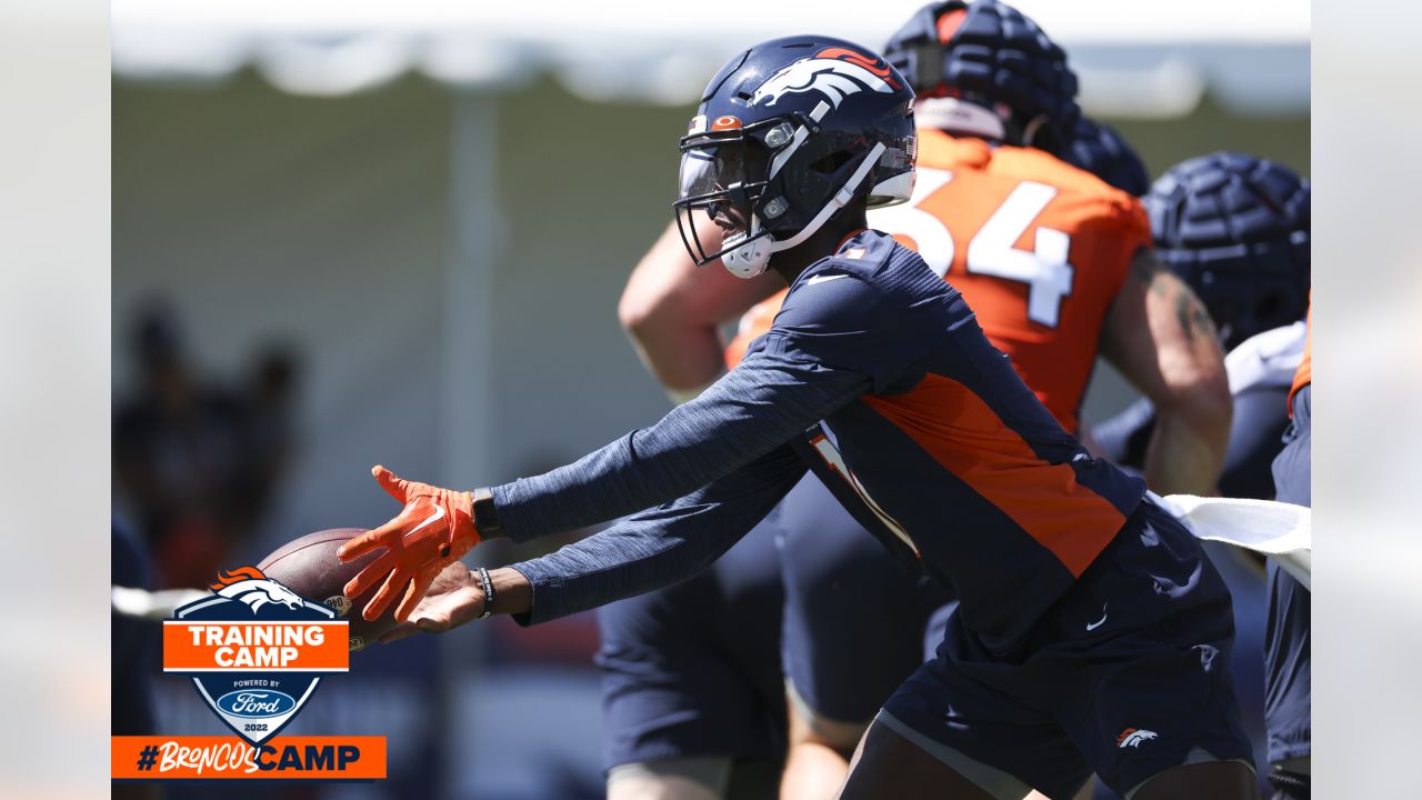 Broncos training camp rewind, Day 4: First weekend practice draws crowd of  7,121