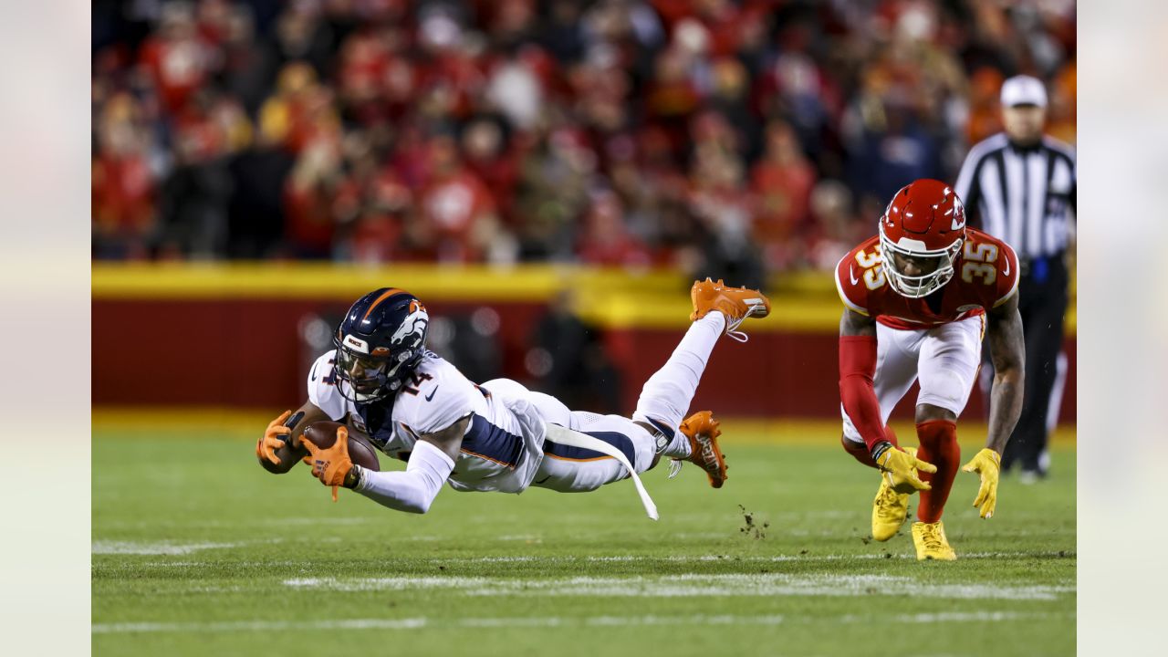 DENvsKC in-game photos: Broncos battle to the end, fall vs. Chiefs