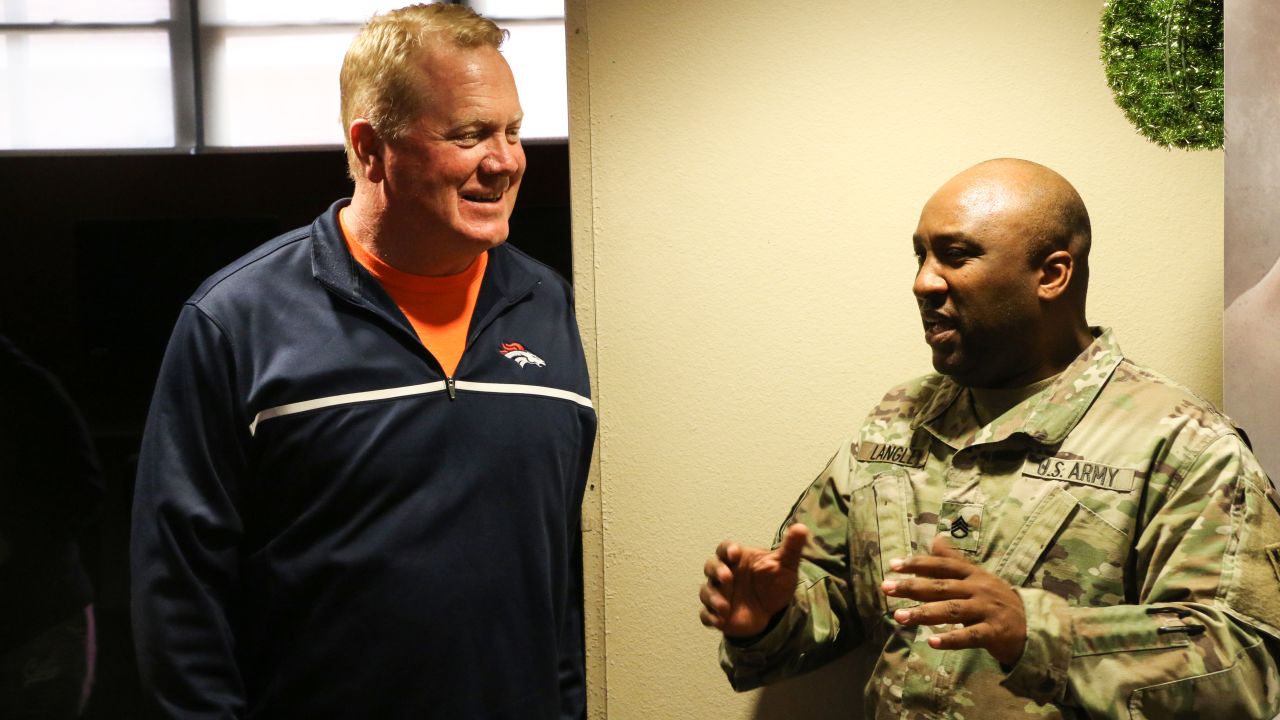 Broncos lineman Purcell visits Fort Carson soldiers: 'It's just a true  honor, really'