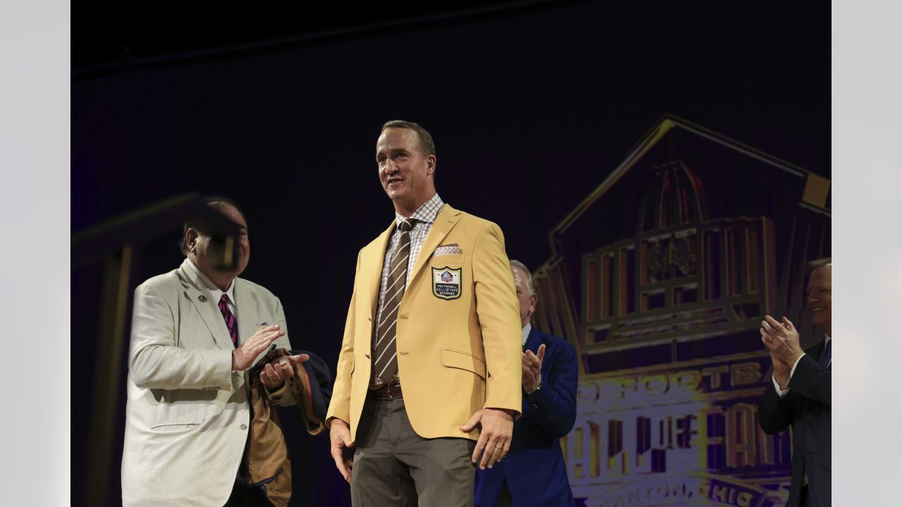 Blugold is spending summer as intern for the Pro Football Hall of Fame