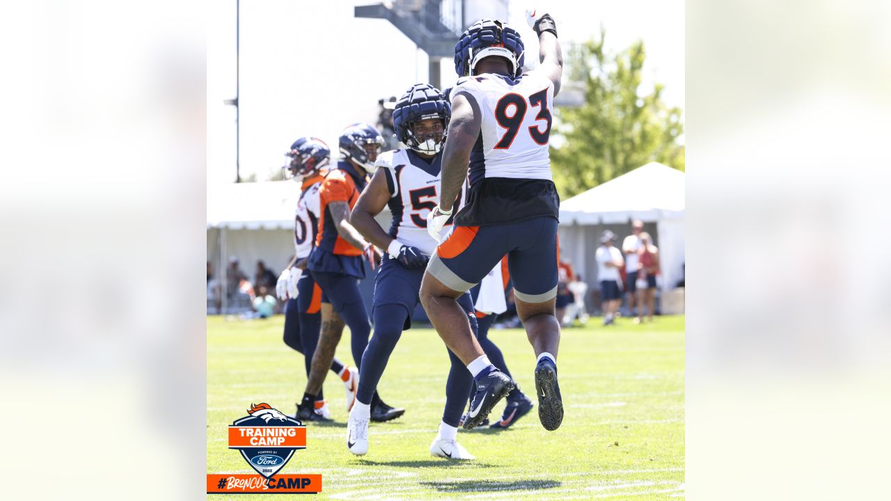 Broncos training camp rewind, Day 4: First weekend practice draws crowd of  7,121