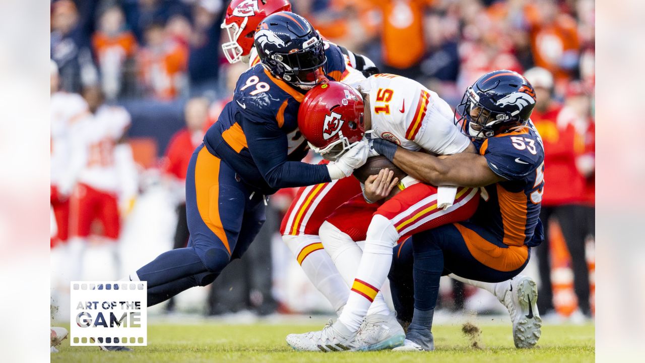 Pregame photos: Broncos arrive and prepare for Week 14 game vs. Chiefs