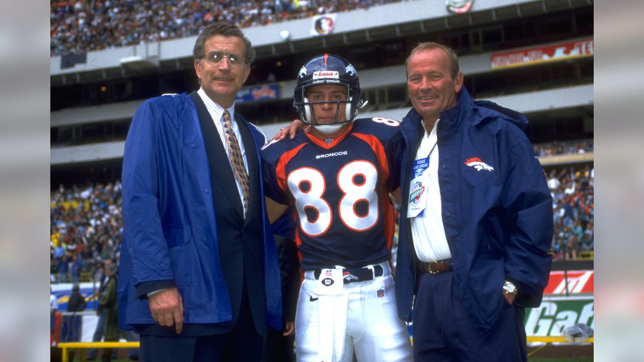 John Elway & Terrell Davis Signed Denver Broncos Framed 16×20 Photo BAS  26865 – Denver Autographs