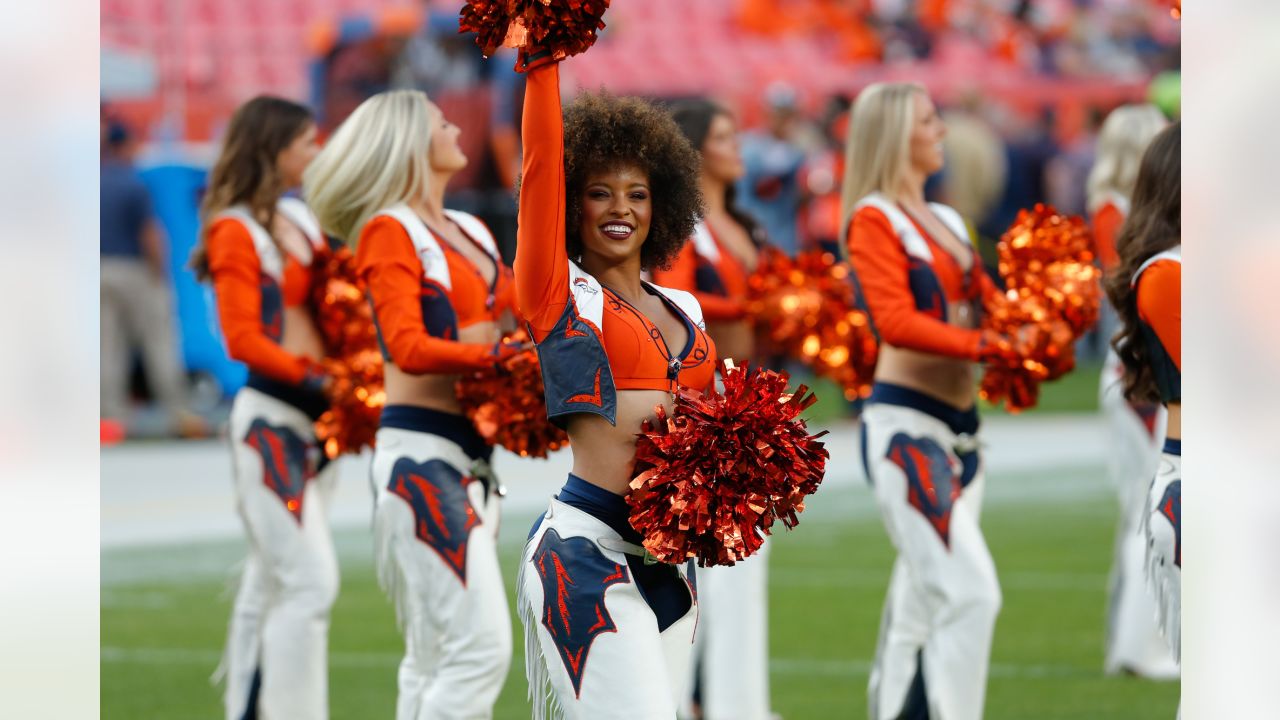 DENVER, CO - OCTOBER 06: A Denvers Broncos Cheerleader preforms