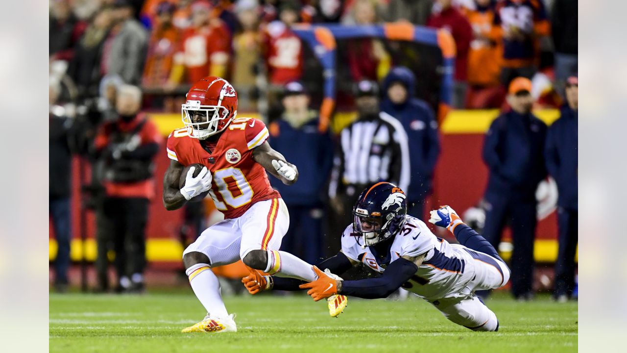 DENvsKC in-game photos: Broncos battle to the end, fall vs. Chiefs