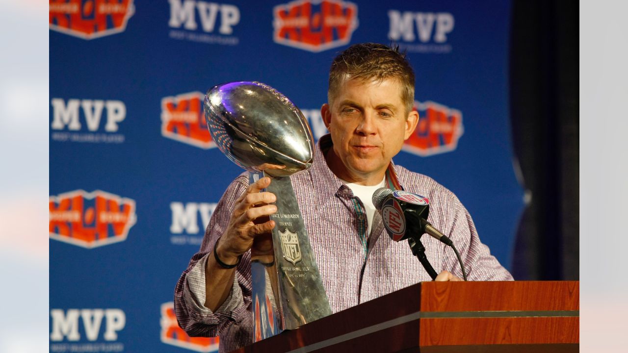 Bill Parcells purchased Lombardi Trophies for the entire Super Bowl XXV  team -- but nobody knew